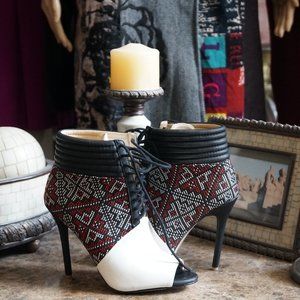 GX by Gwen  Stefani "EMYA" Black Multi Bootie 7.5